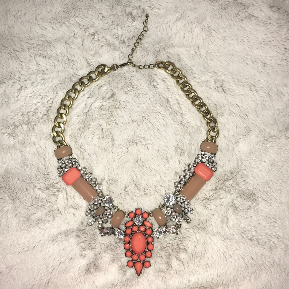 Statement necklace